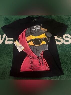 Large “Reason” Simpson shirt.